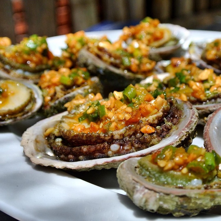 Làng Chài Hàm Ninh - địa chỉ ăn hải sản ở Phú Quốc được yêu thích
