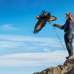 Ghé thăm Mông Cổ và tham gia lễ hội chim đại bàng nổi tiếng