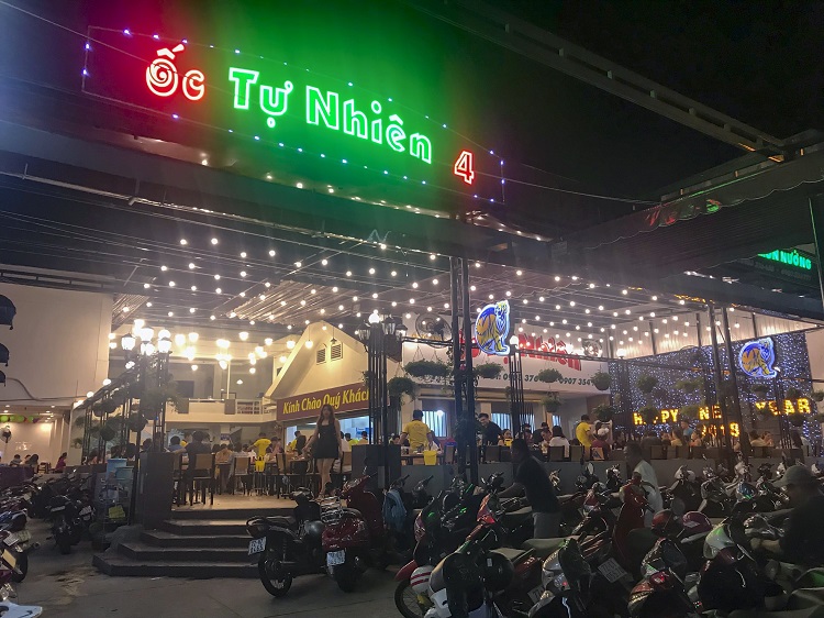 Quán Ốc Tự Nhiên - quán ăn đêm có tiếng tại Vũng Tàu