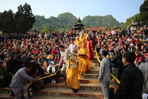 Lễ hội chùa Hương mang đậm bản sắc dân tộc