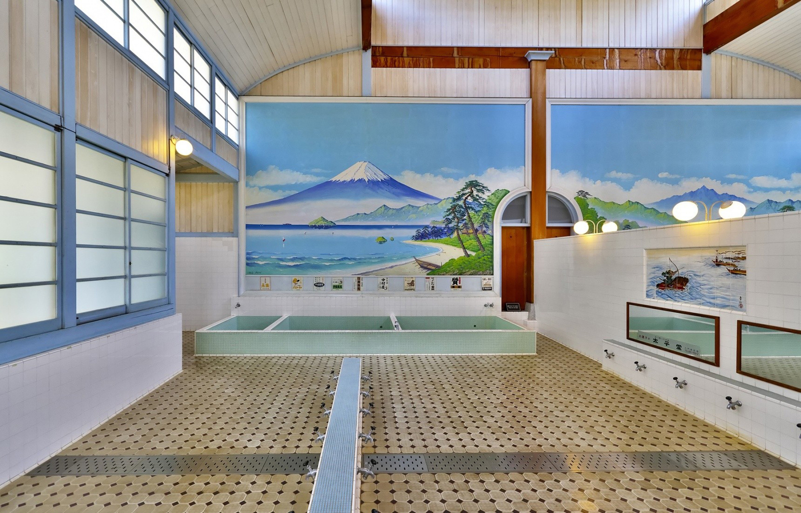 Nhà tắm công cộng tại Nhật