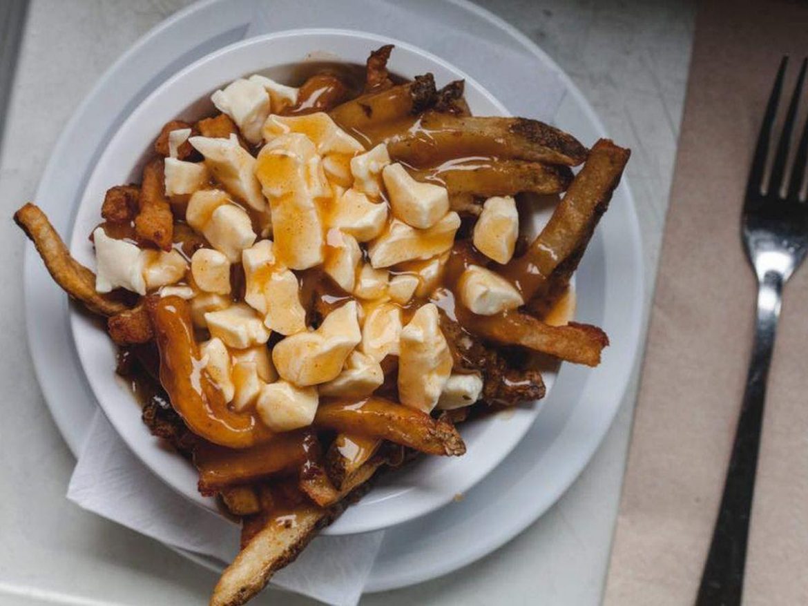 Top 10 món ăn ngon nổi tiếng nhất ở Canada vừa nhìn đã “thèm”